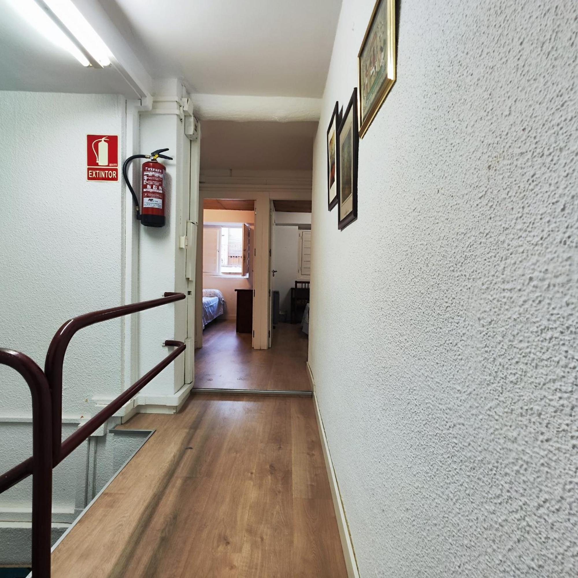 Residencia 14 Hotel Salamanca Exterior photo